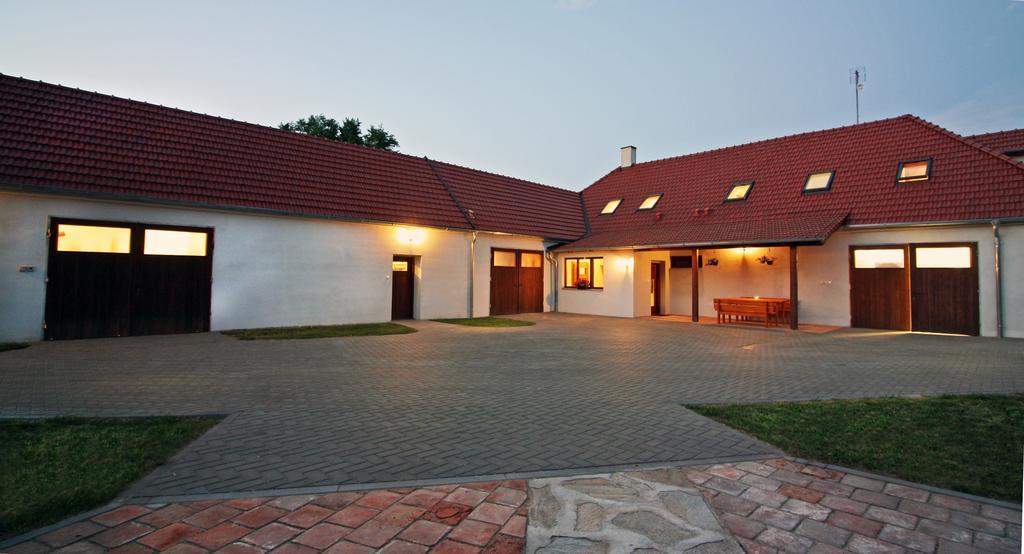 Apartament U Slunce Cizov  Zewnętrze zdjęcie